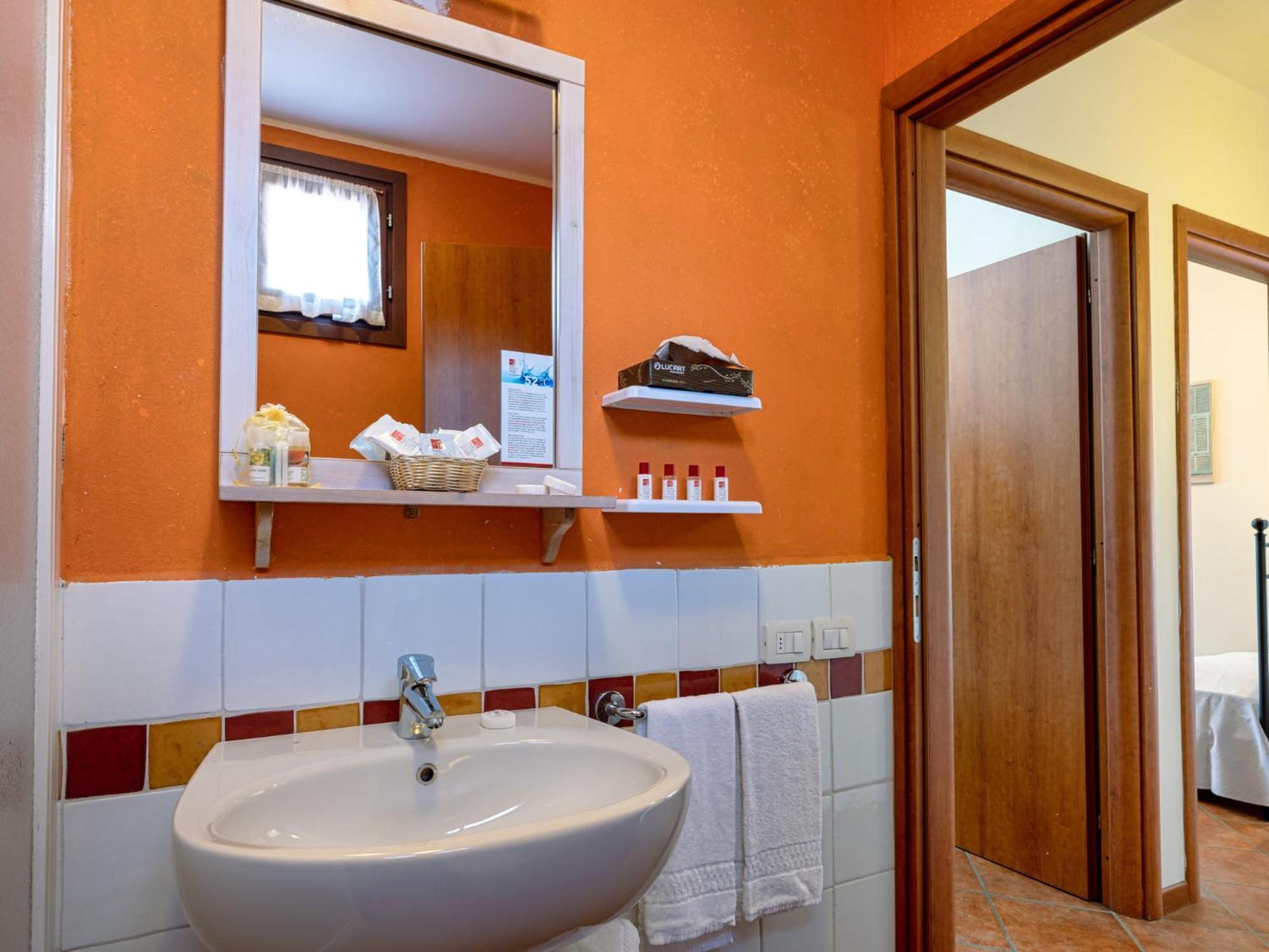 Apartment In Peschiera Del Garda 22085 Exterior photo